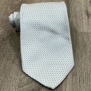 Brioni Tie 100% Silk Made in Italy Subtle Geometric Business Power Tie EUC Lux